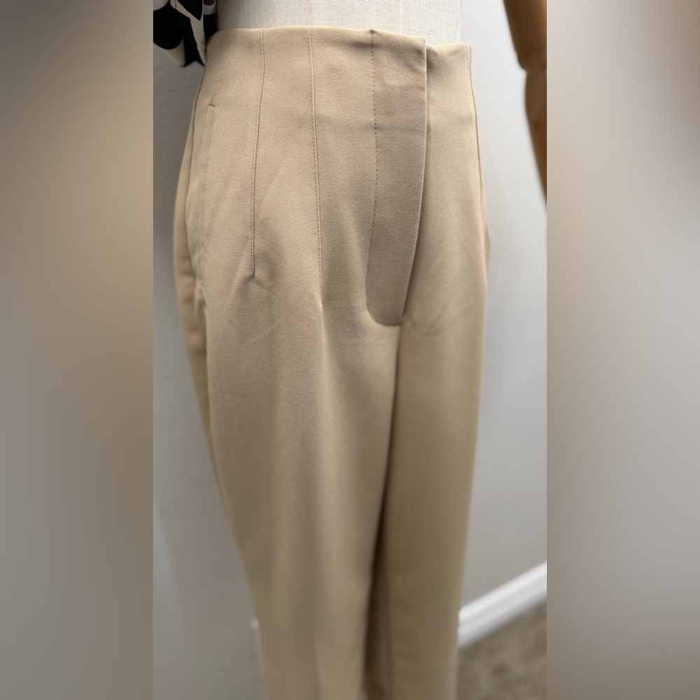 Nine West High Rise Tapered Pants Size 10 Beige NWT Work Office - Picture 2 of 12
